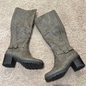 BareTraps Taupe Heeled Boots